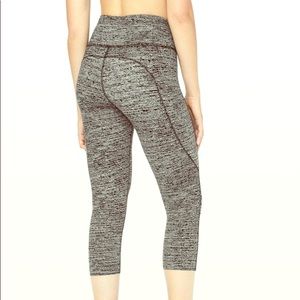 Lululemon Fast & Free Crop II *Nulux 19" Size4 EUC